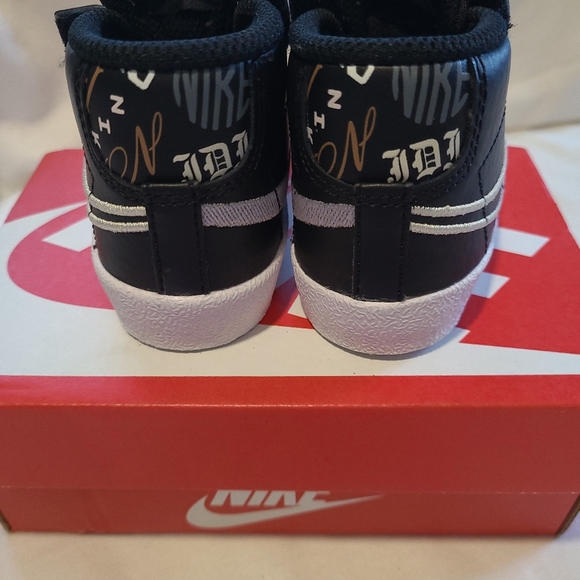 NIKE Blazer Mid '77 SE2 (TD) SIZE 5c - Picture 6 of 16